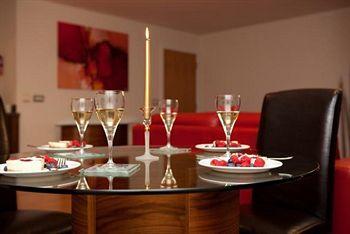 Apartment The Spires Serviced *