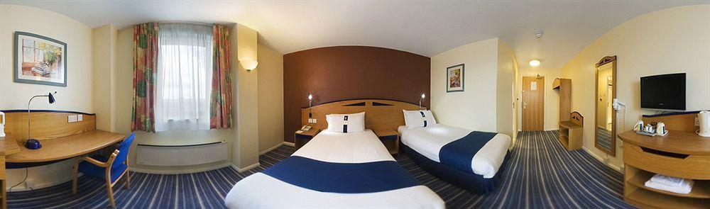 Express - Castle Bromwich, An Ihg 3*