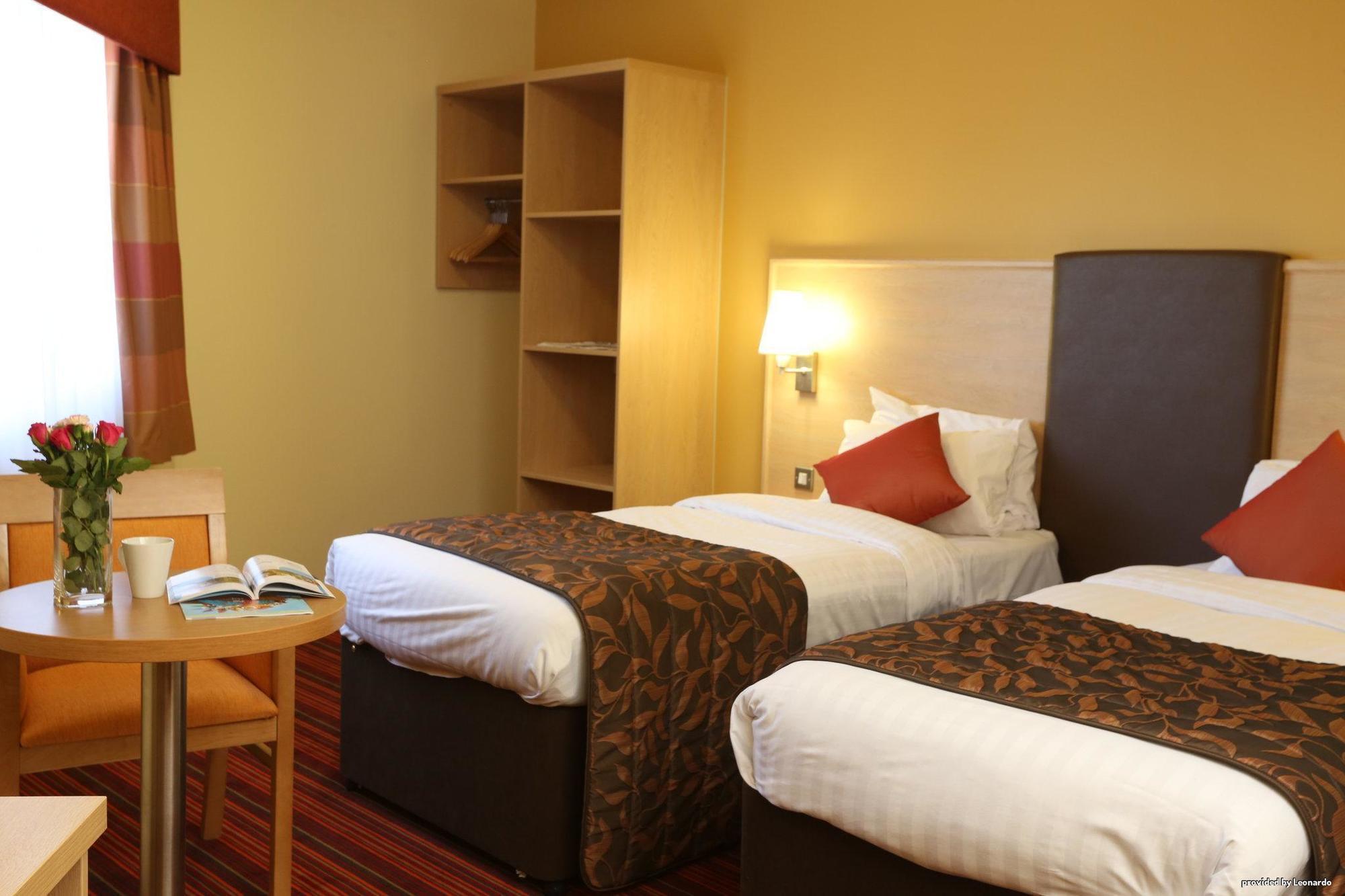 Western Metro Maypole Hotel