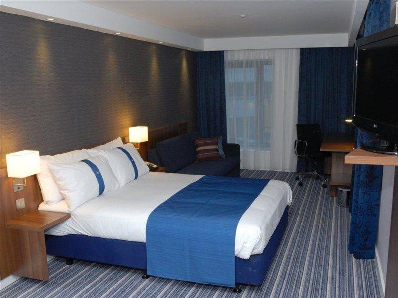 Hotel Express South A45, An Ihg 3*