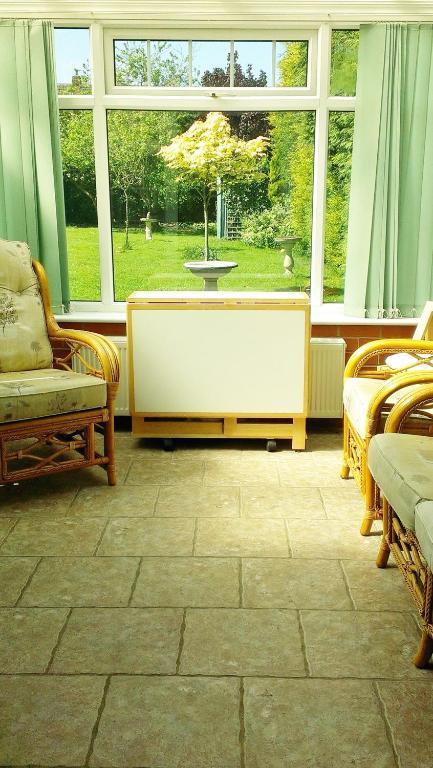 The White House Quality B&B Near Bham Nec/Airport Guest house