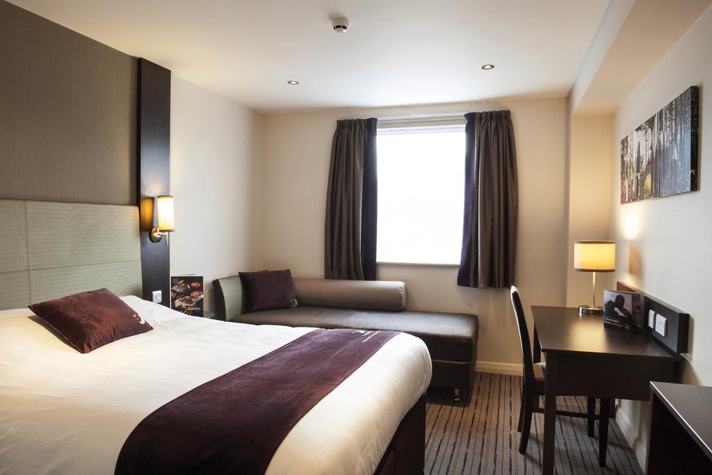 Hotel Premier Centre Bridge Street 3*