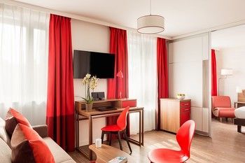 Adagio Centre