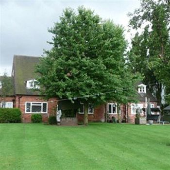 Hotel Featherstone Farm Shareshill