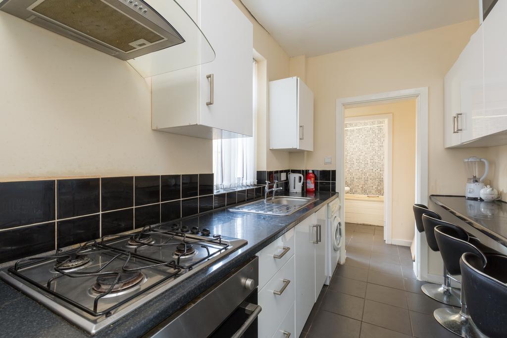 7 Guest house