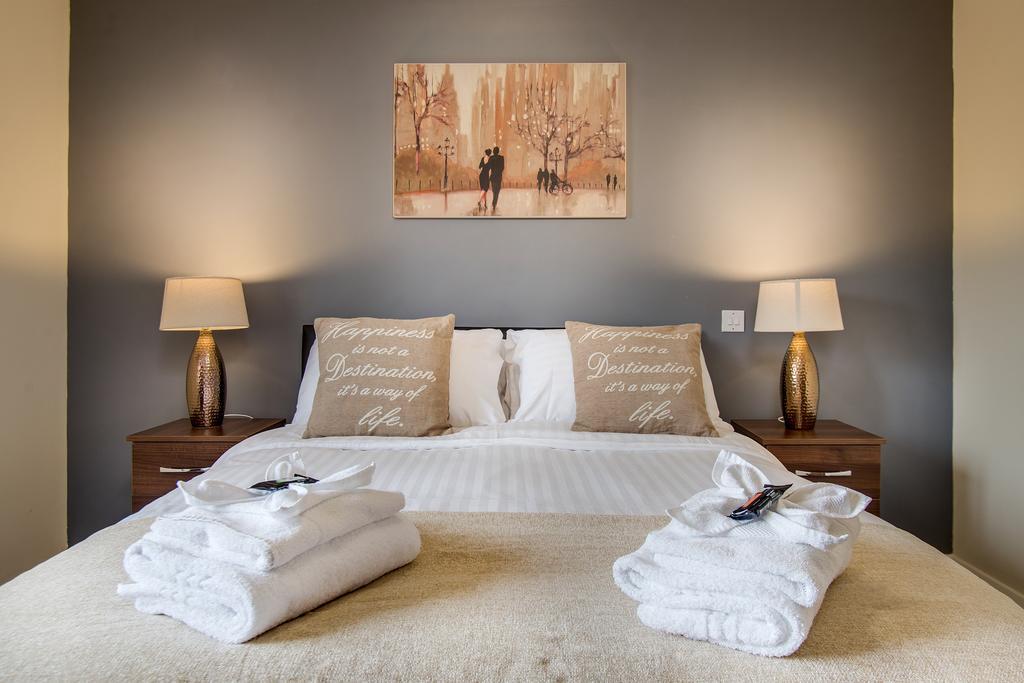 Mica Point Centre Apartment