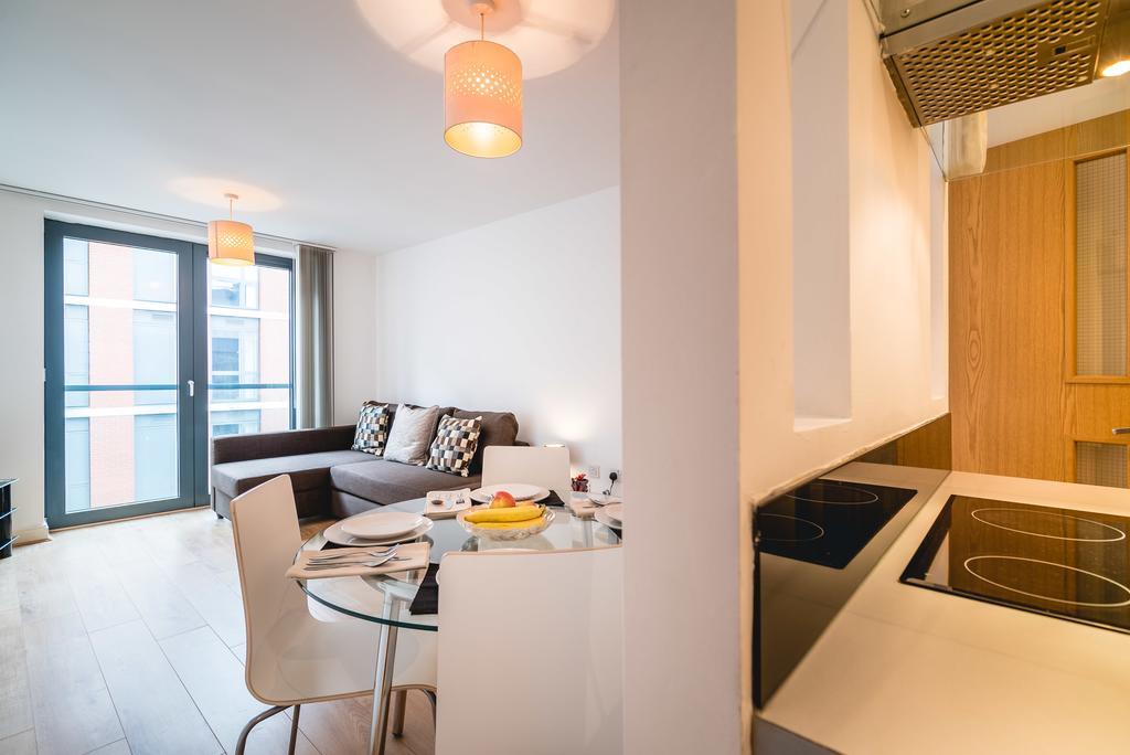 Apartment City Living *