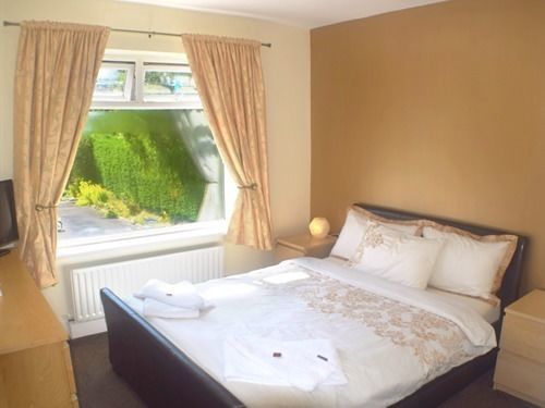 Broad Oaks Solihull