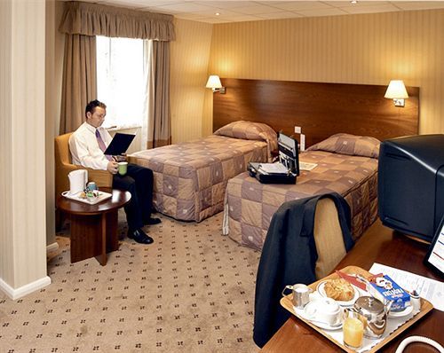 Apollo Hotel 3*