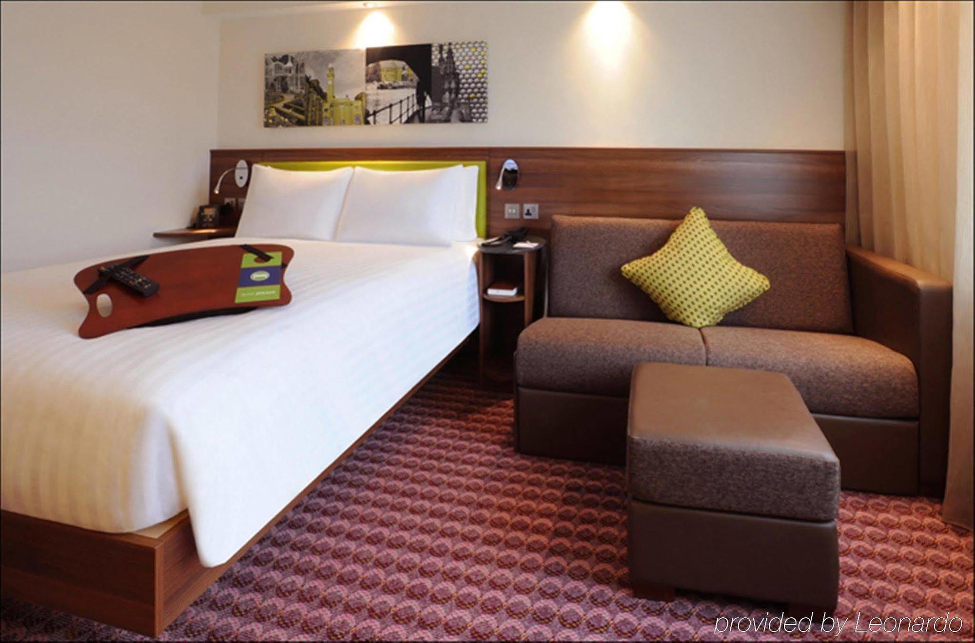 Hampton By Hilton Broad Street