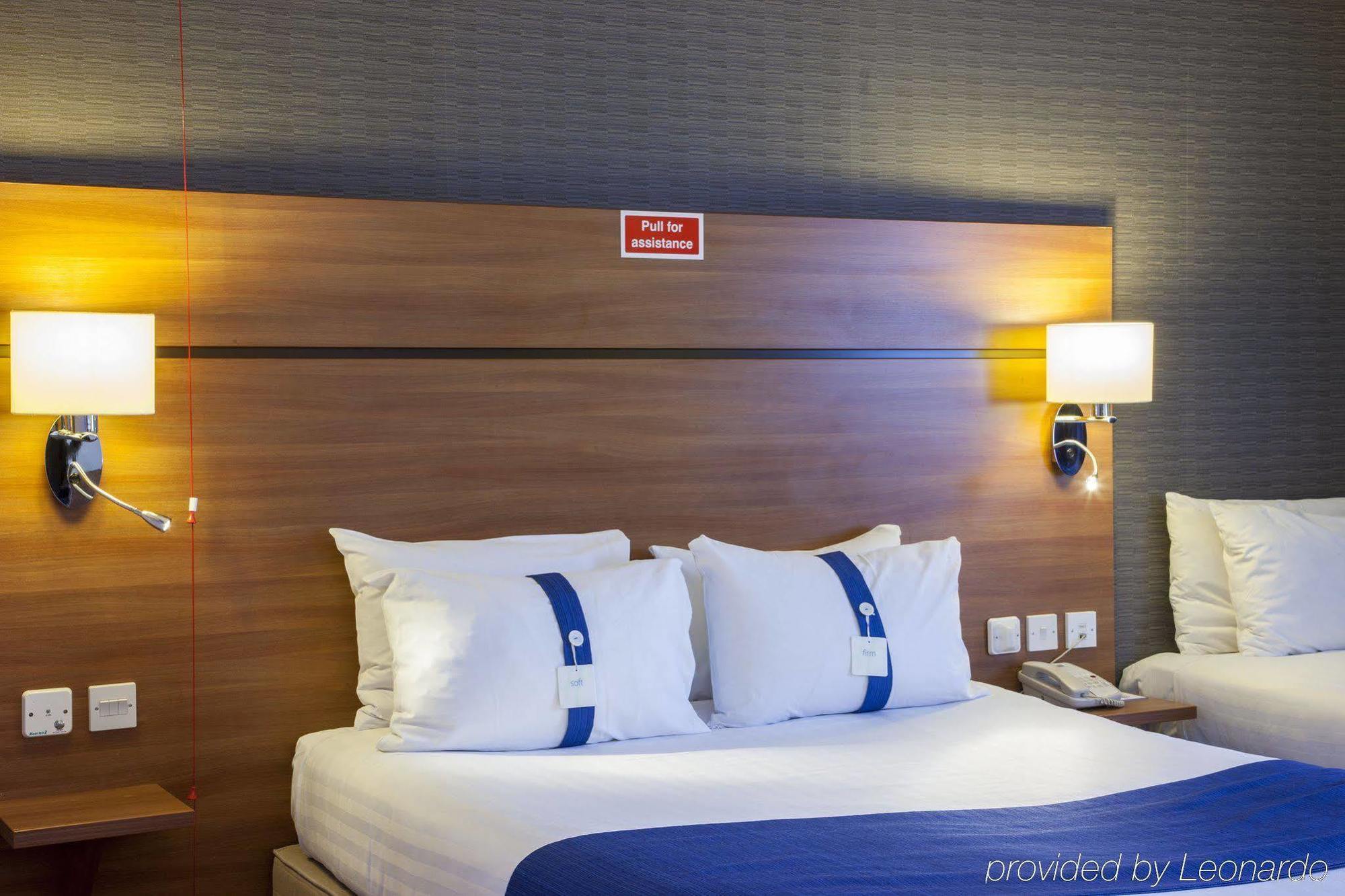 Express Star By Ihg Hotel 3*