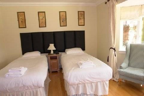 Cavalier House Hotel 3*