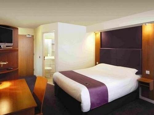 Inn The Tudor Court 3*