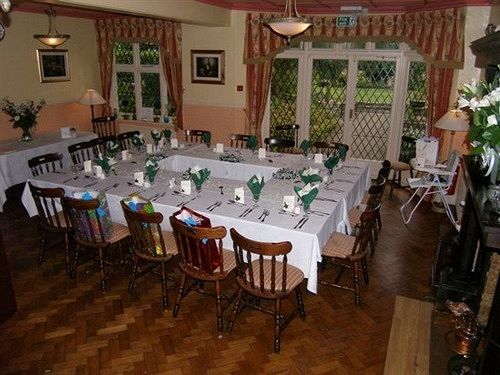 The Tudor Court 3* Solihull