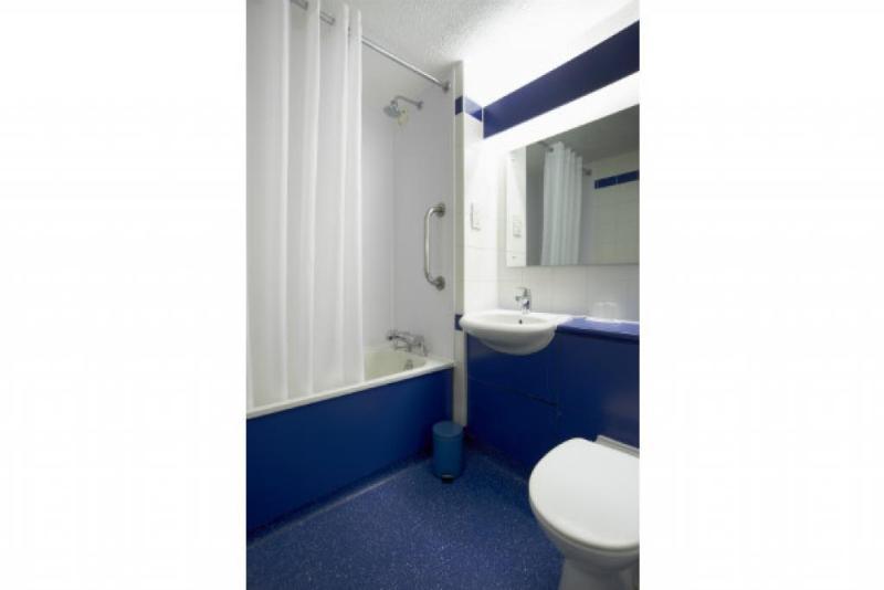 Travelodge Dunlop