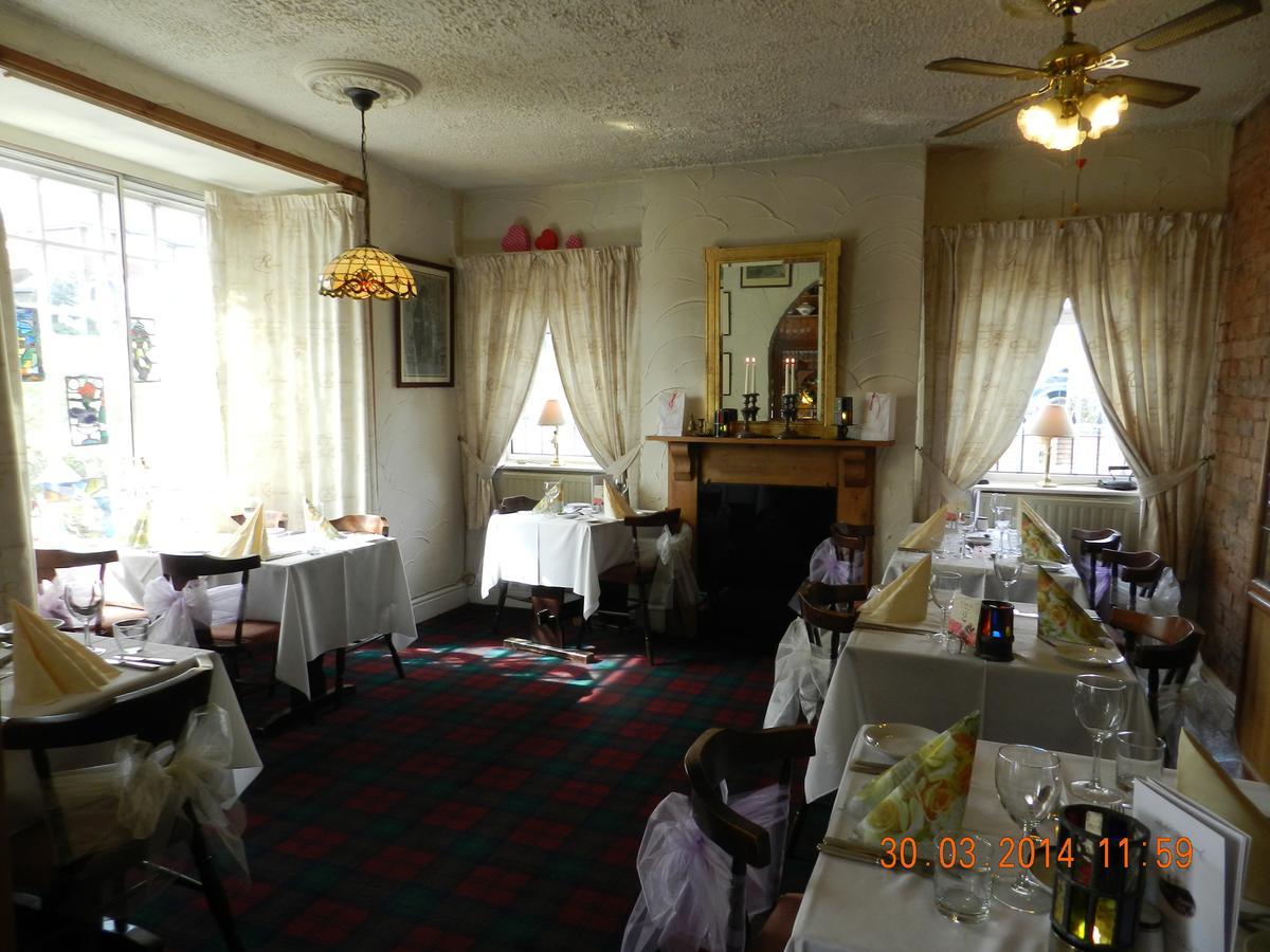 Hotel Studio Restaurant & 3*