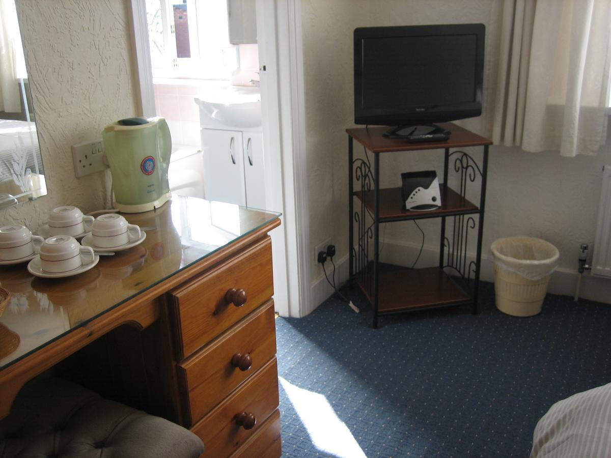 Bed & Breakfast Gables Nest Birmingham