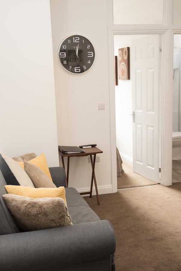 Moseley Mews Village Suites- Yellow *