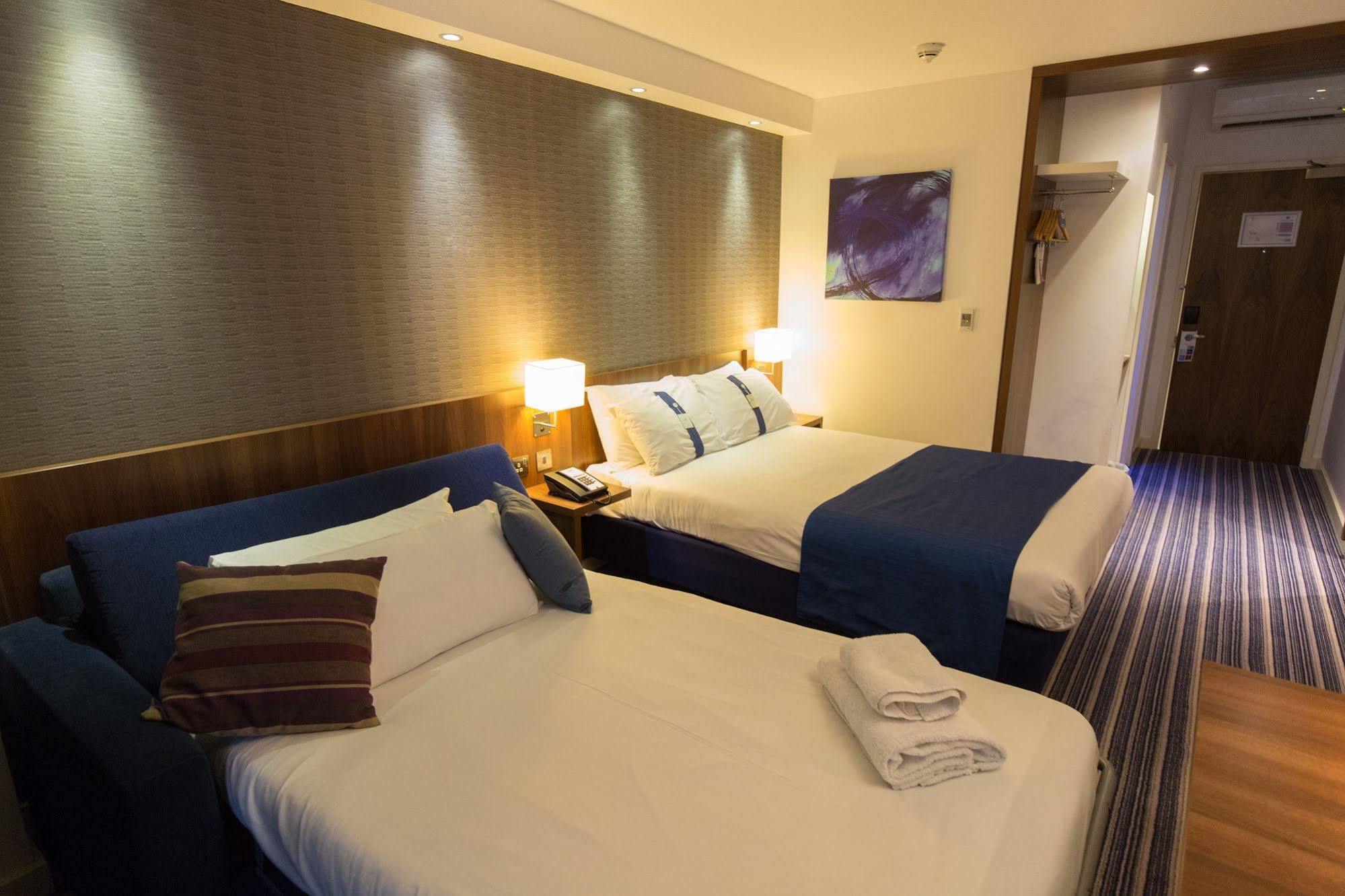 Express South A45, An Ihg 3*