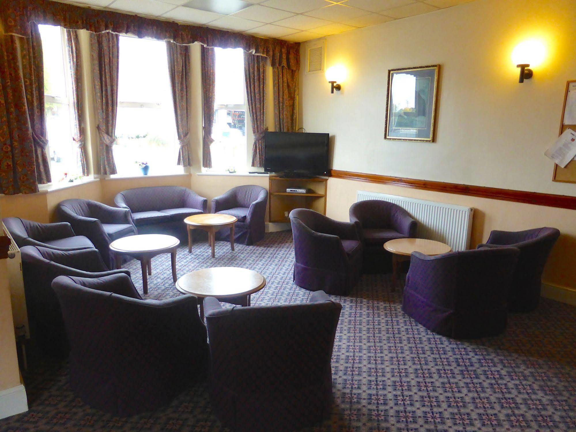 Hotel Dinara 2*