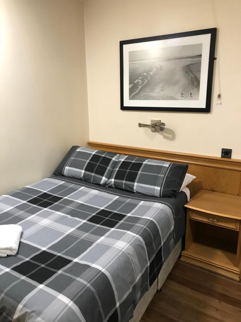 Shanahans B&B With Sports Bar Bed & Breakfast