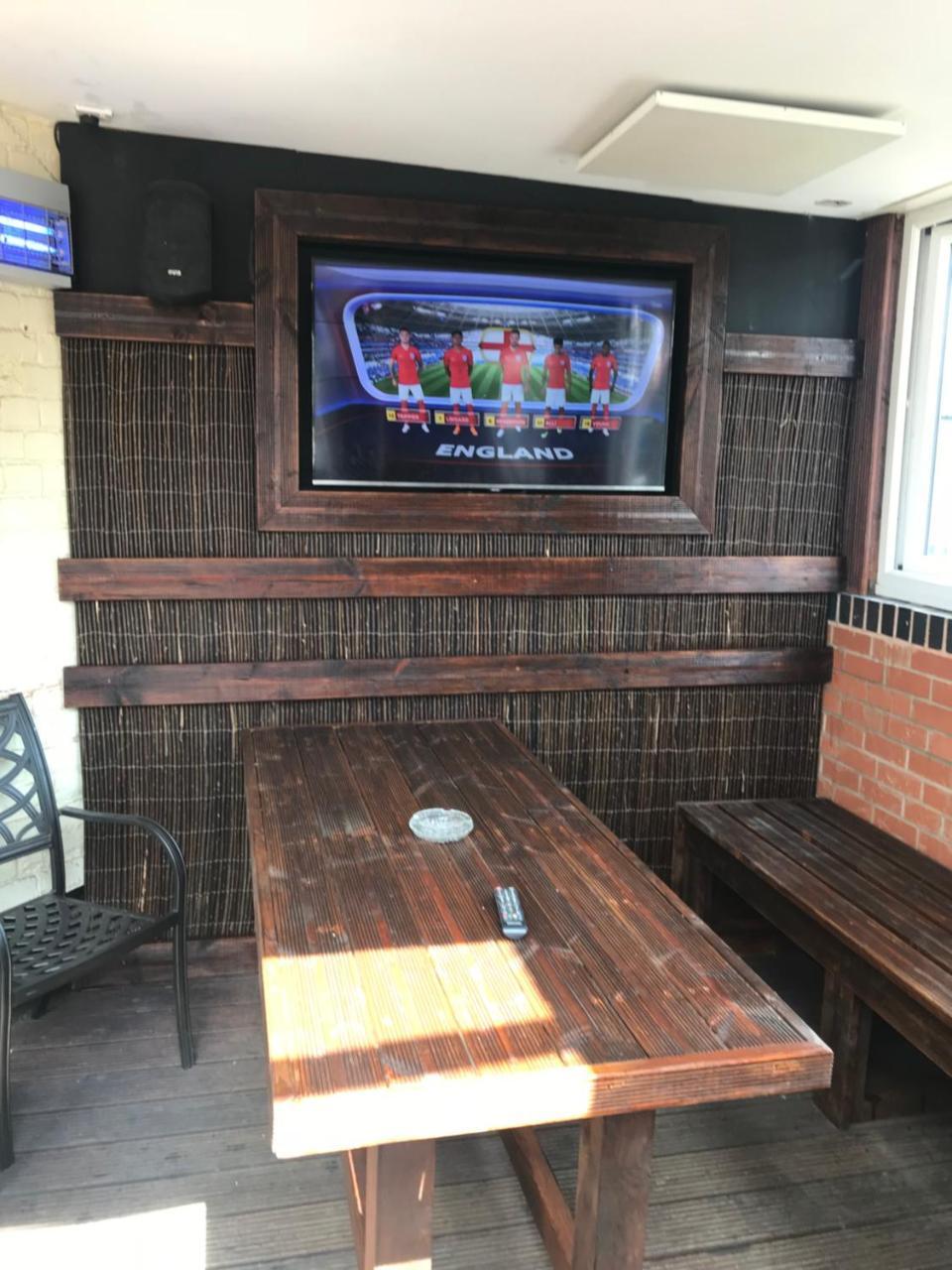Shanahans B&B With Sports Bar Bed & Breakfast