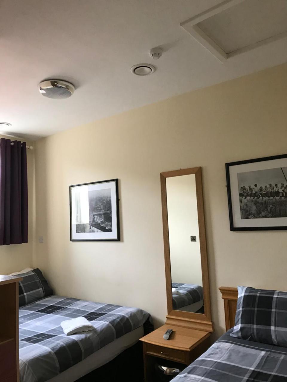 Shanahans B&B With Sports Bar