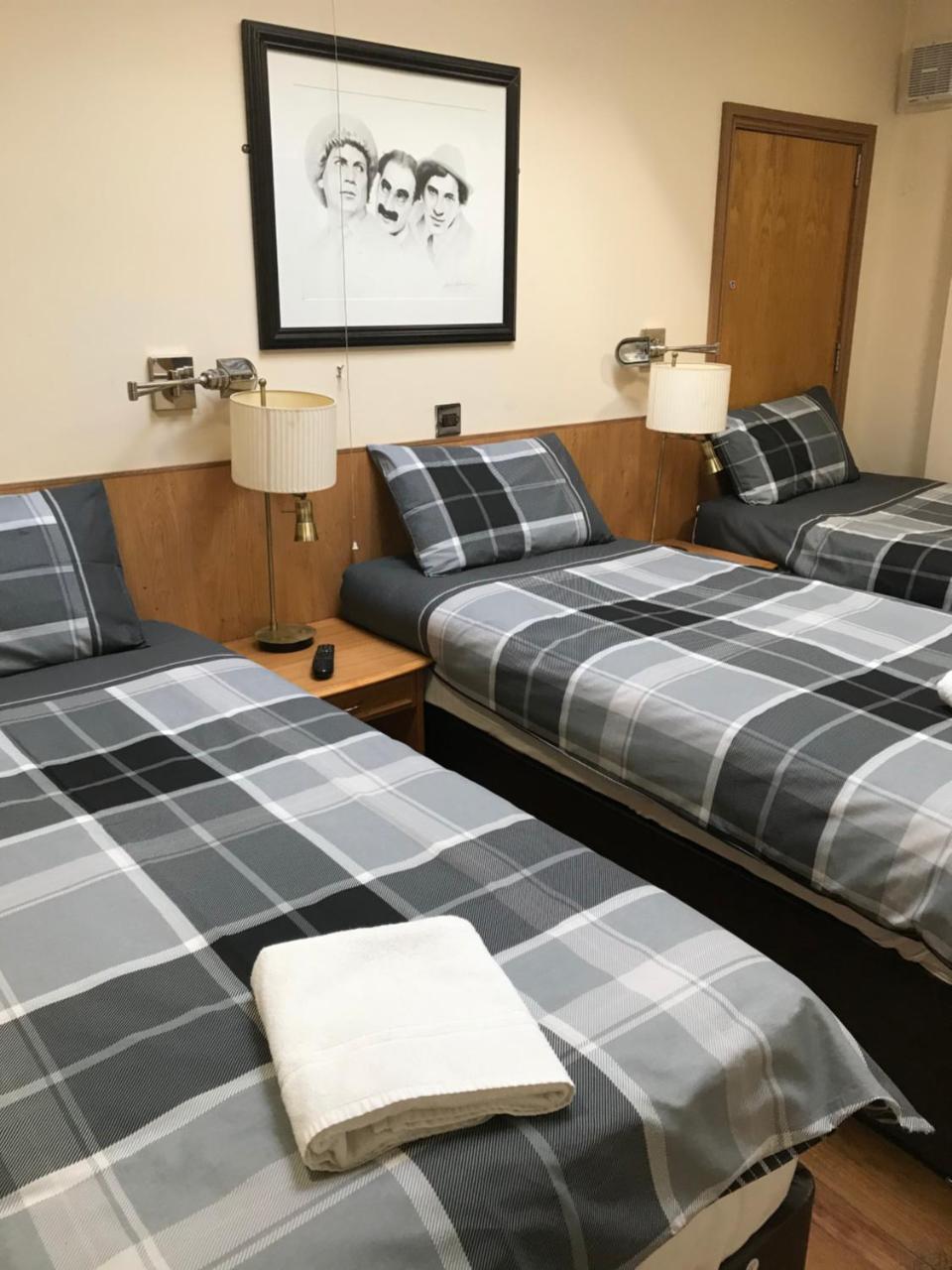 Shanahans B&B With Sports Bar 3*