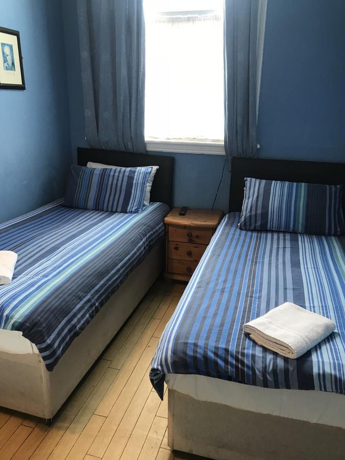 Bed & Breakfast Shanahans B&B With Sports Bar Birmingham