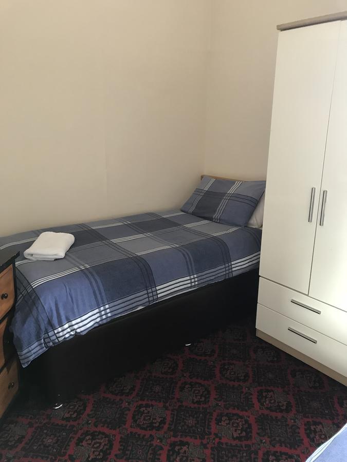 Shanahans B&B With Sports Bar