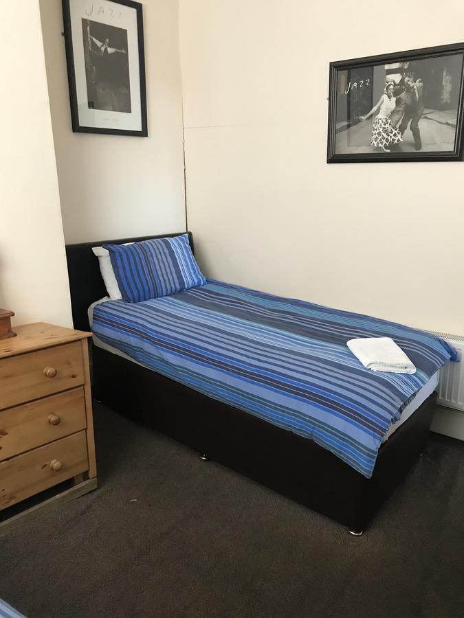 Bed & Breakfast Shanahans B&B With Sports Bar 3*