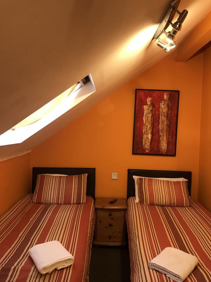 Shanahans B&B With Sports Bar Bed & Breakfast 3*