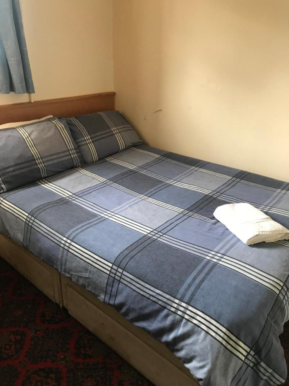 Shanahans B&B With Sports Bar Bed & Breakfast Birmingham