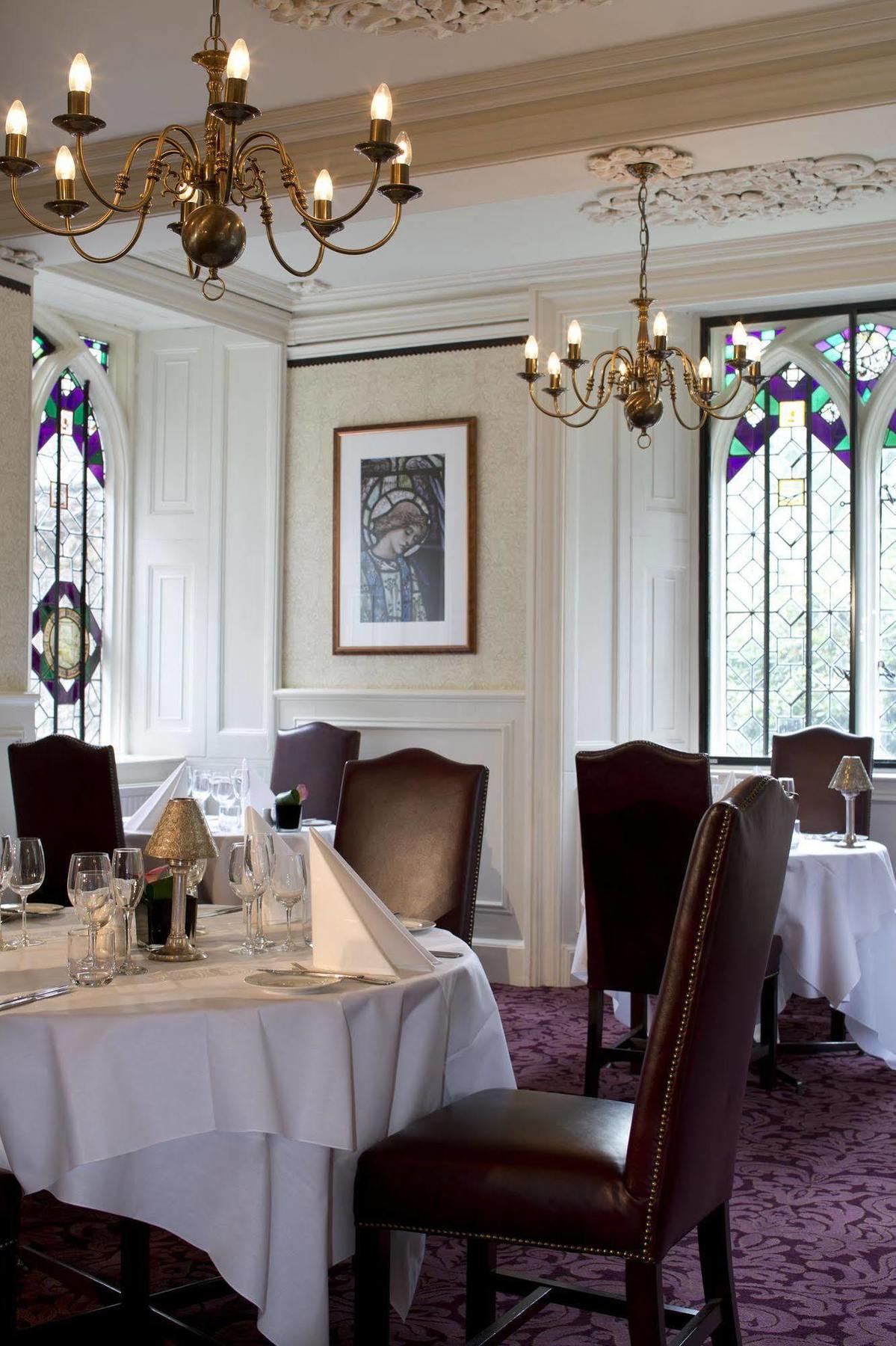 Hotel New Hall & Spa, 4*