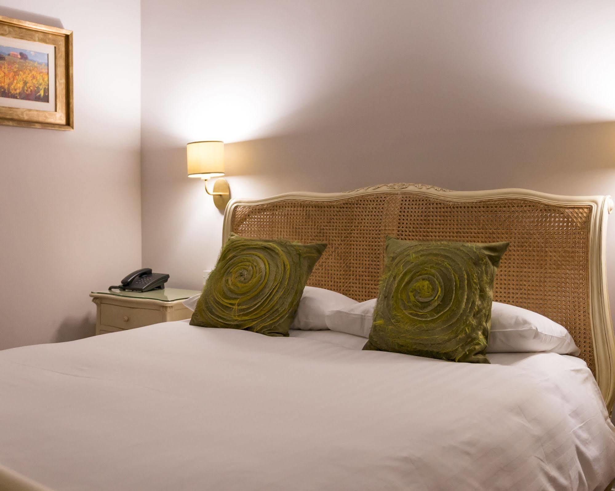 Moxhull Hall Hotel 4*
