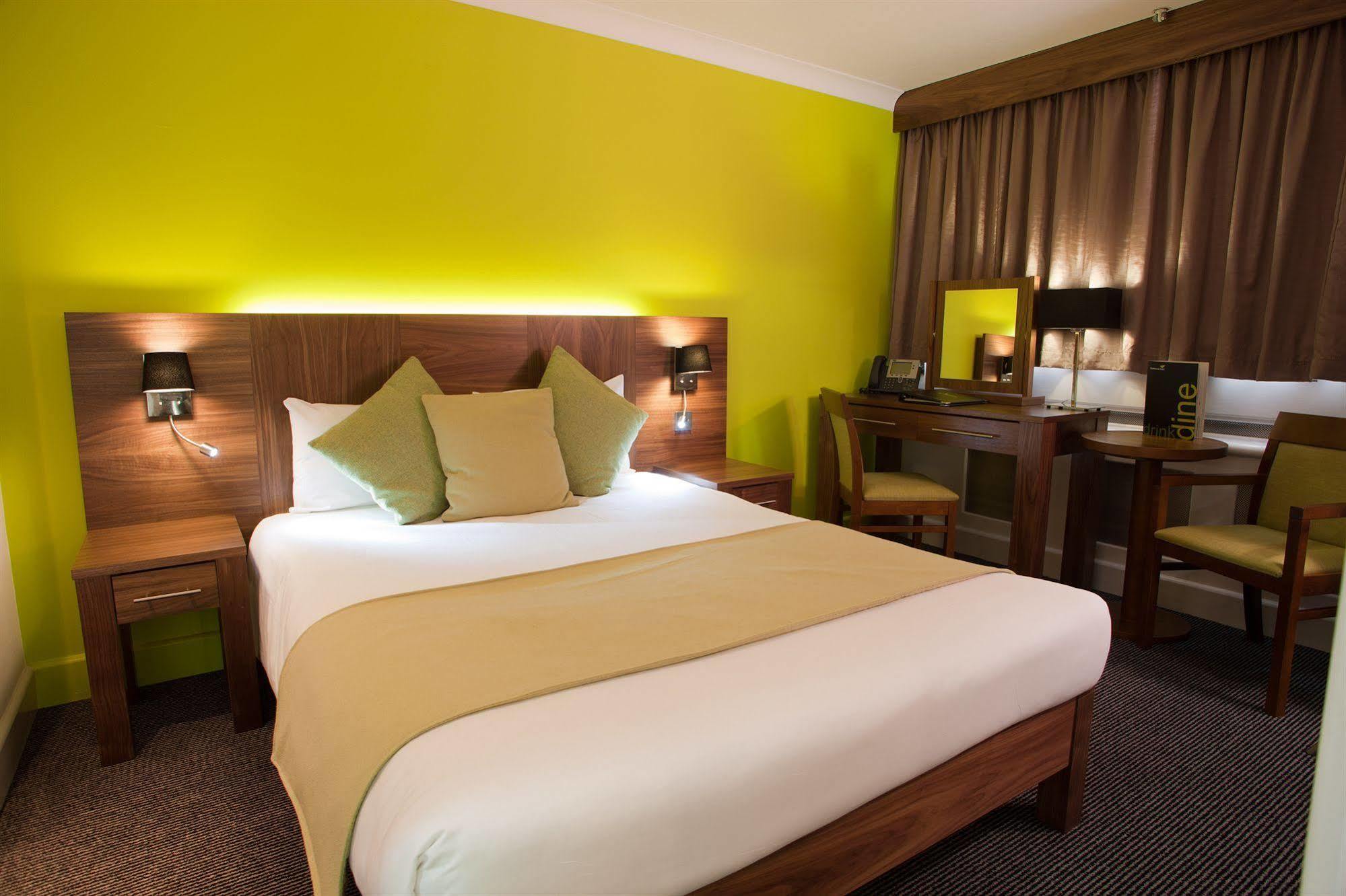 Hotel Conference Aston - 4*