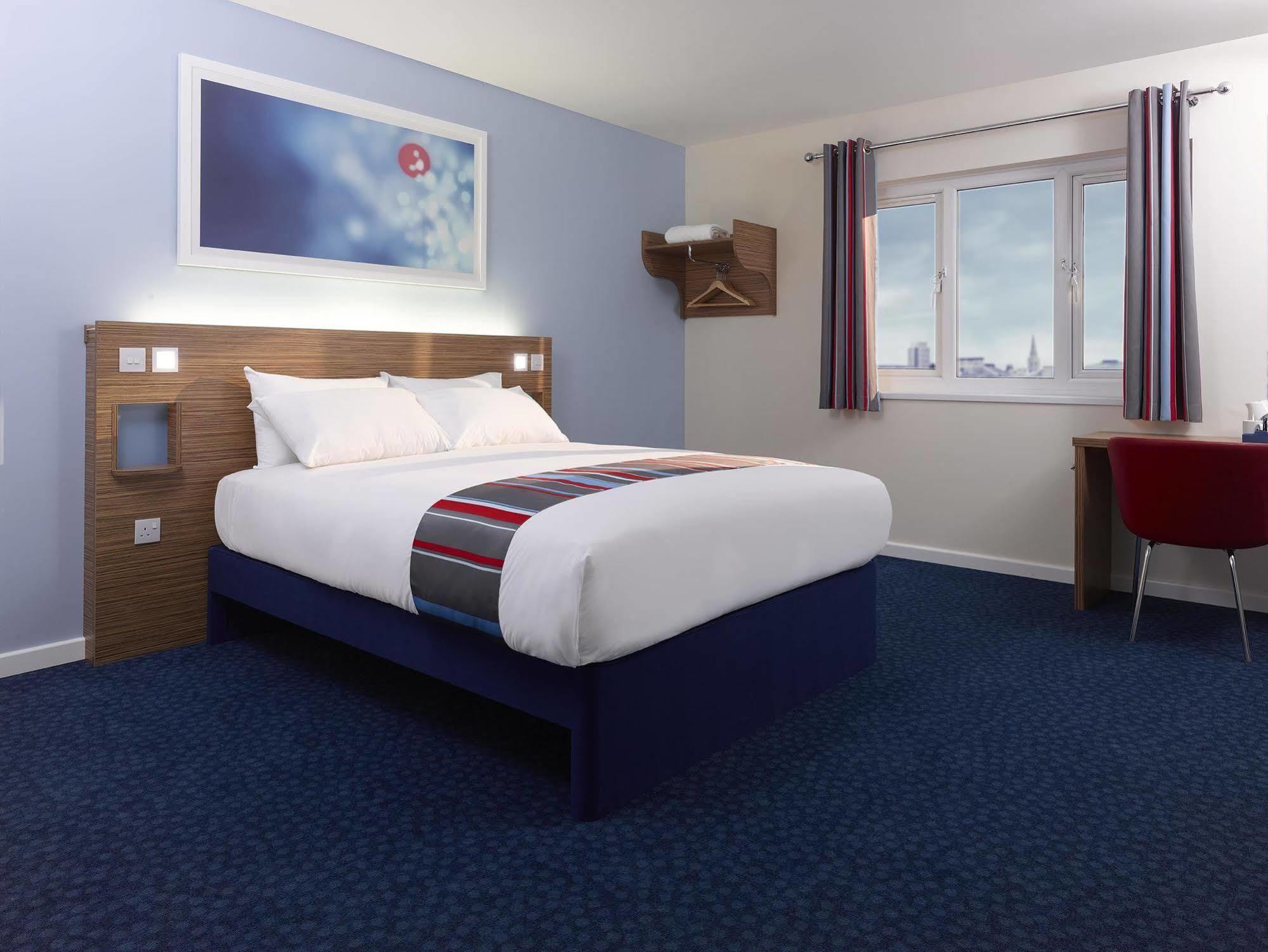 Hotel Travelodge Broadway Plaza 3*
