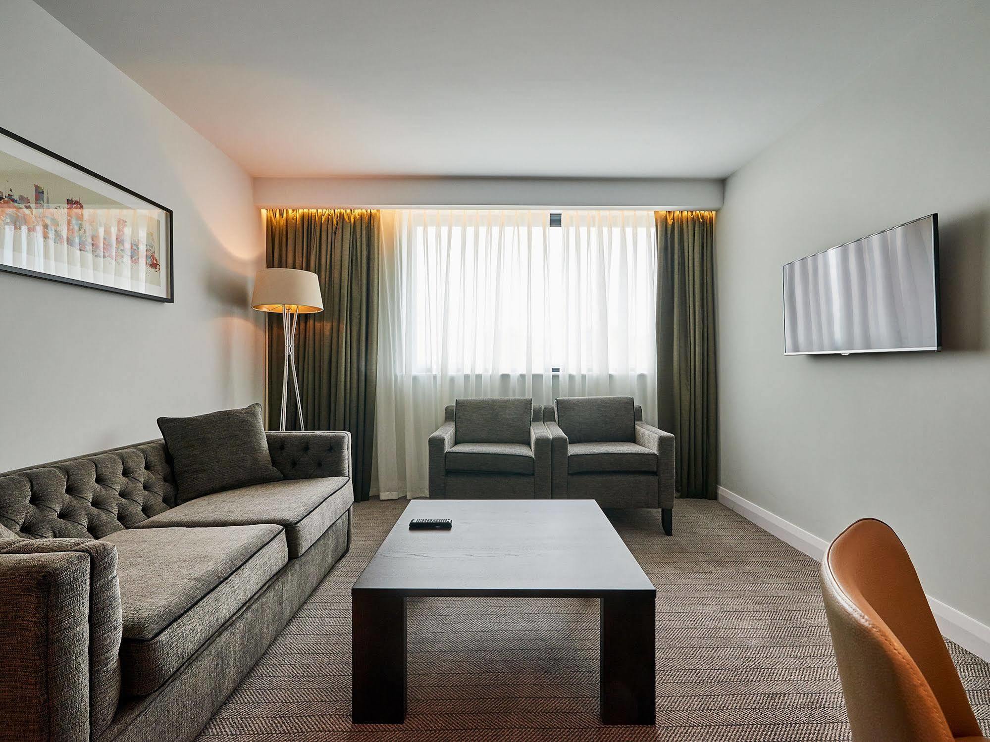 Park Regis 4*