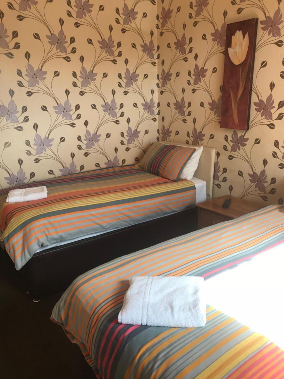Bed & Breakfast Shanahans B&B With Sports Bar