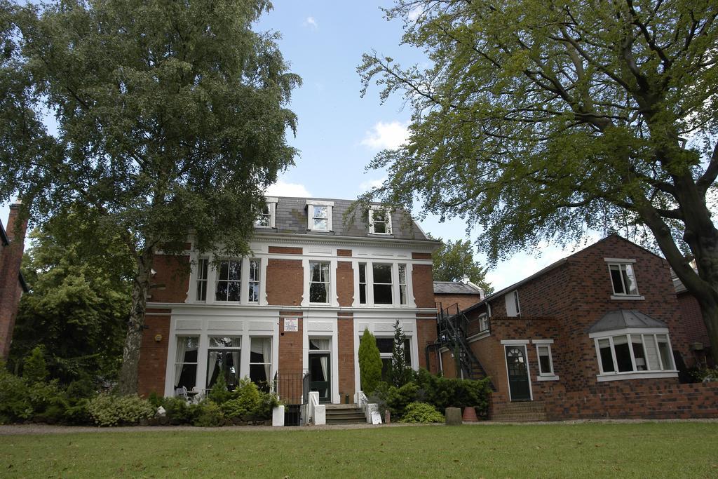 Hotel Cavalier House