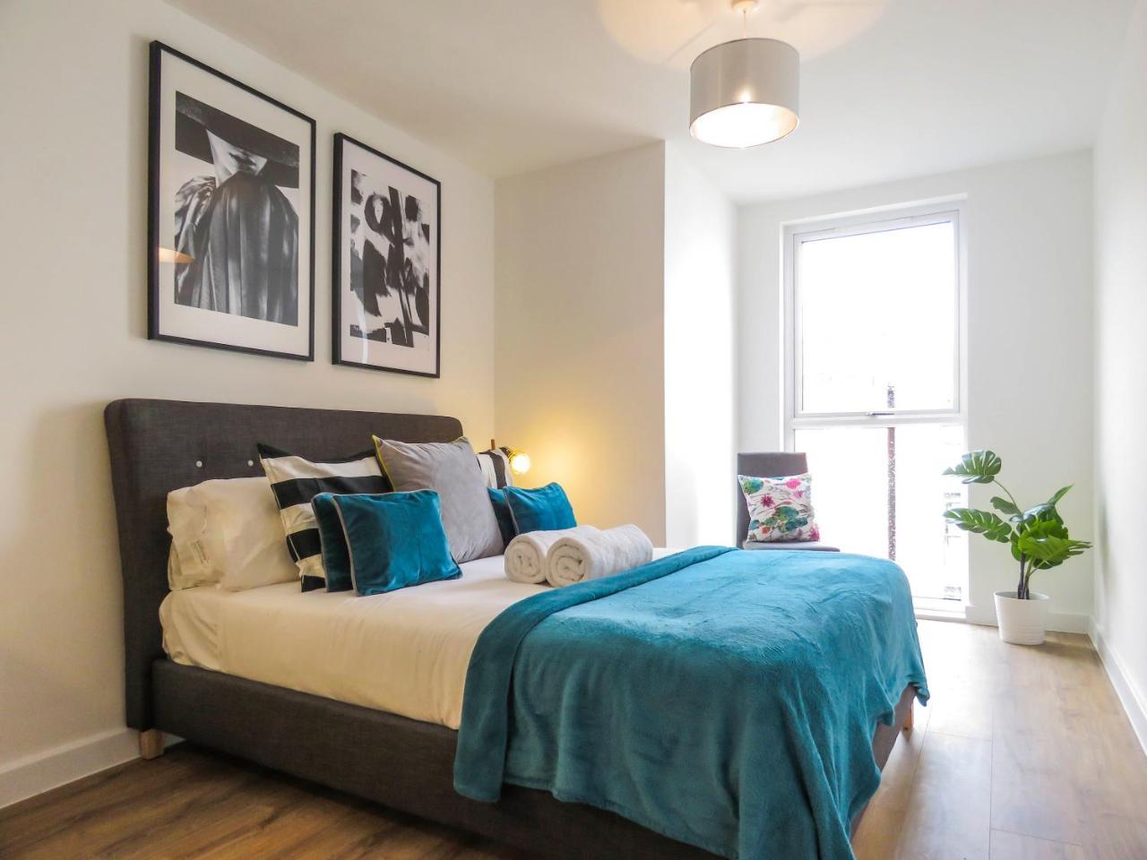Apartment Tudors Canal Side One Bedroom