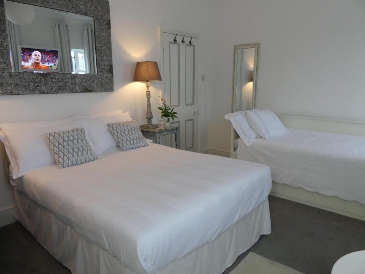The Oxford Guest house *