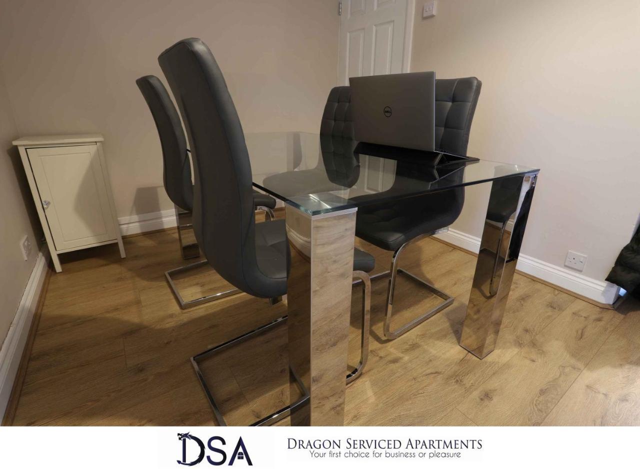 Solihull/nec/airport 3 Bedroom Semi-detached House * Birmingham