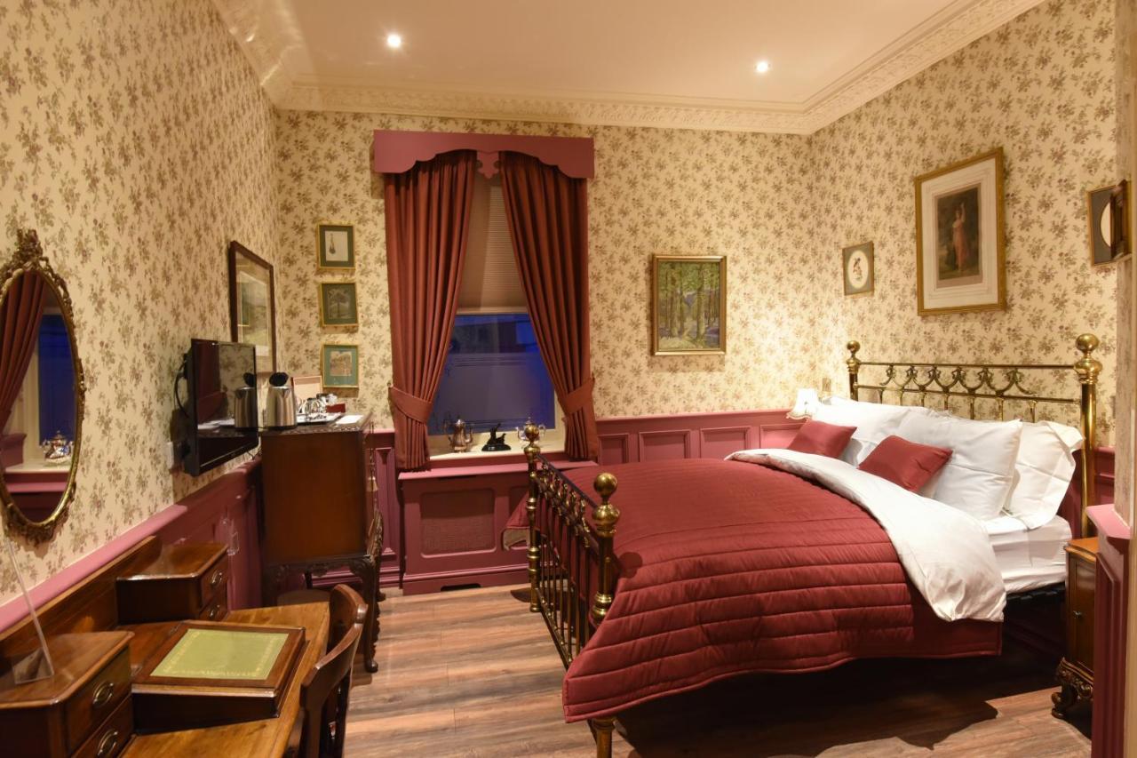The Aston Tavern Hotel 4*