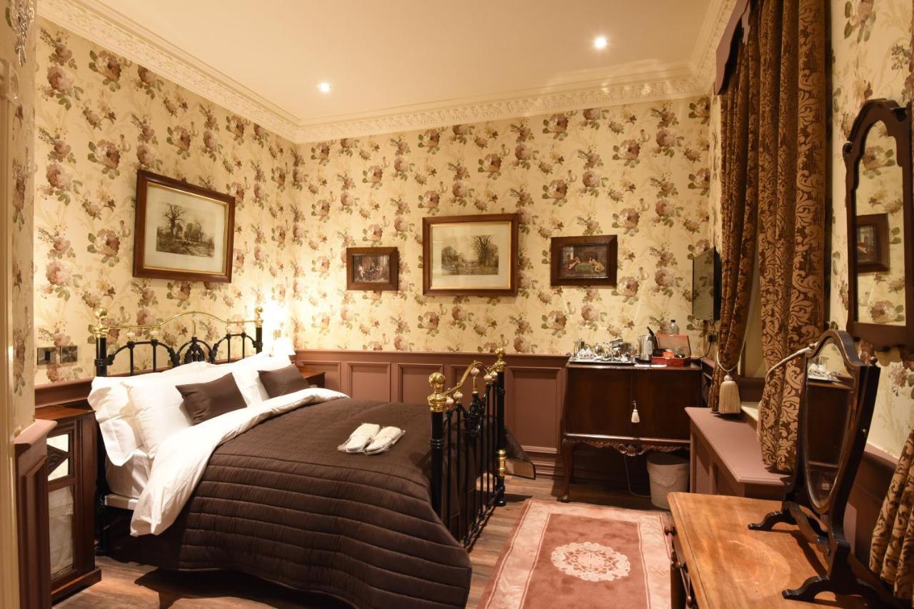 Hotel The Aston Tavern 4*