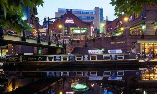 Garnet, 3 Bedroom * Birmingham