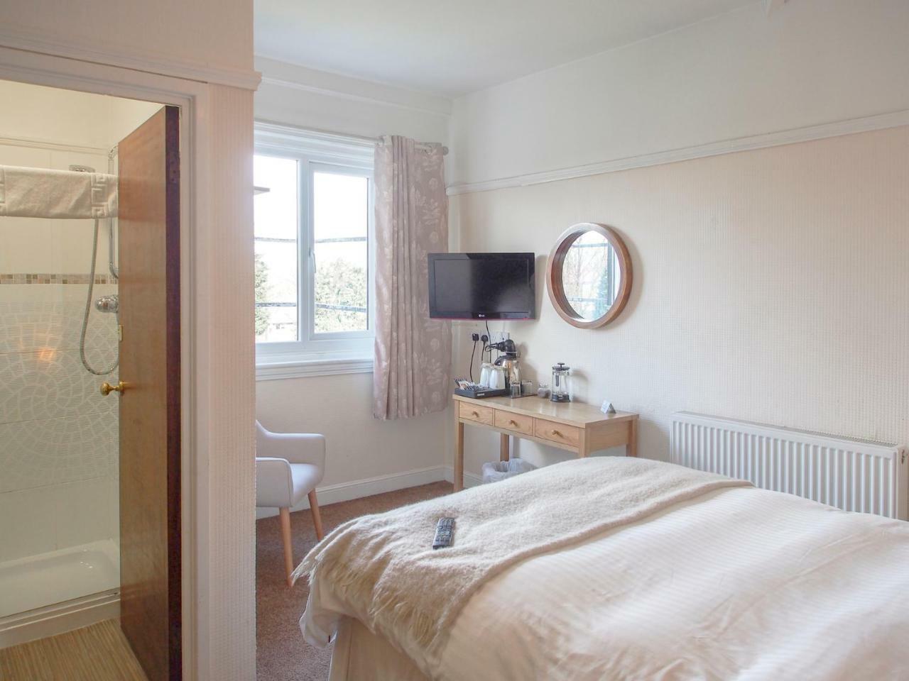 Elmdon Bed & Breakfast Birmingham