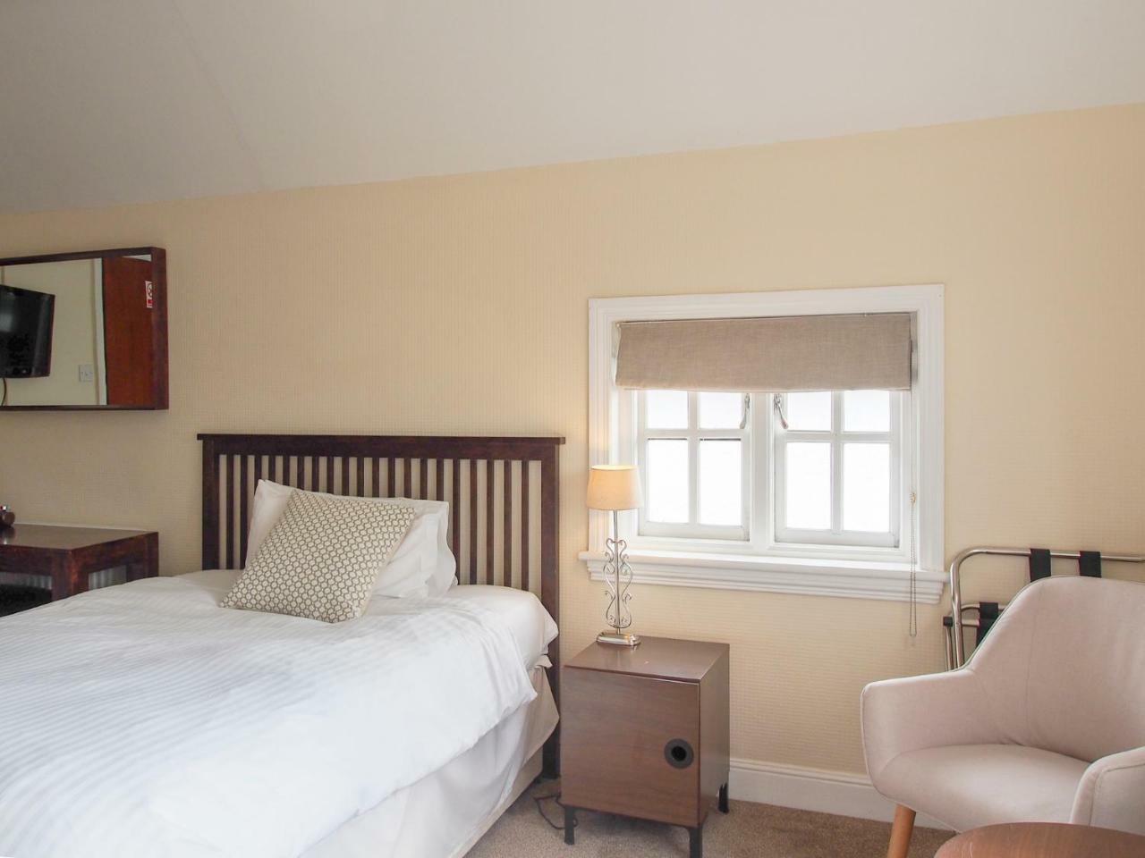 Elmdon Bed & Breakfast Birmingham