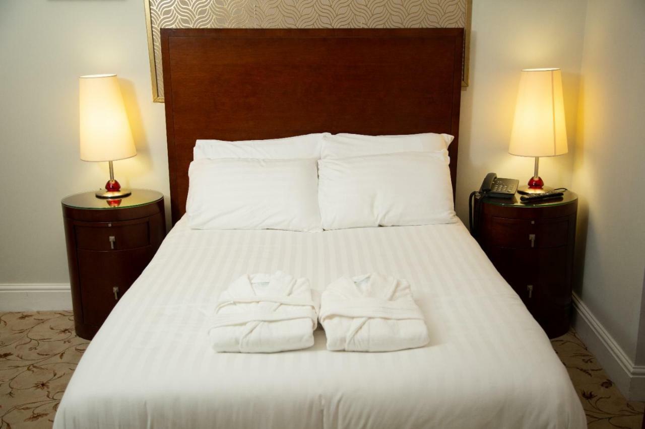 Ladbrooke Hotel 3*