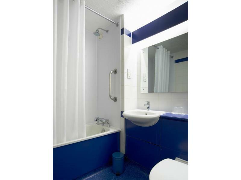 Travelodge Broadway Plaza